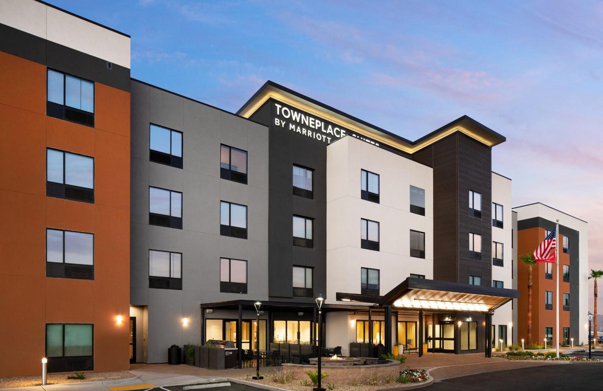 Towneplace Suites By Marriott Las Vegas North I-15 Exterior photo